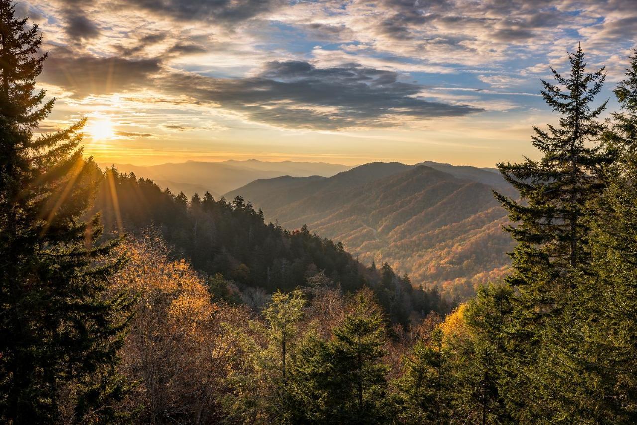 Pine Tree Lodge Gatlinburg Exterior photo