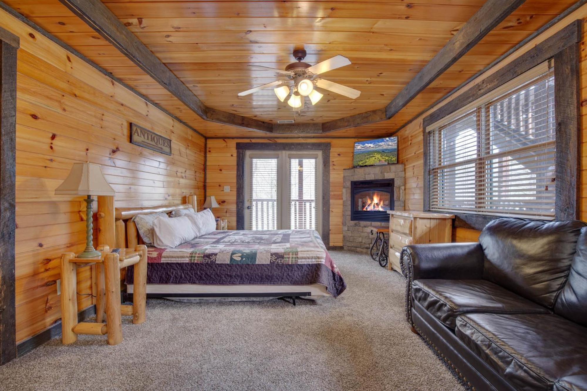 Pine Tree Lodge Gatlinburg Exterior photo